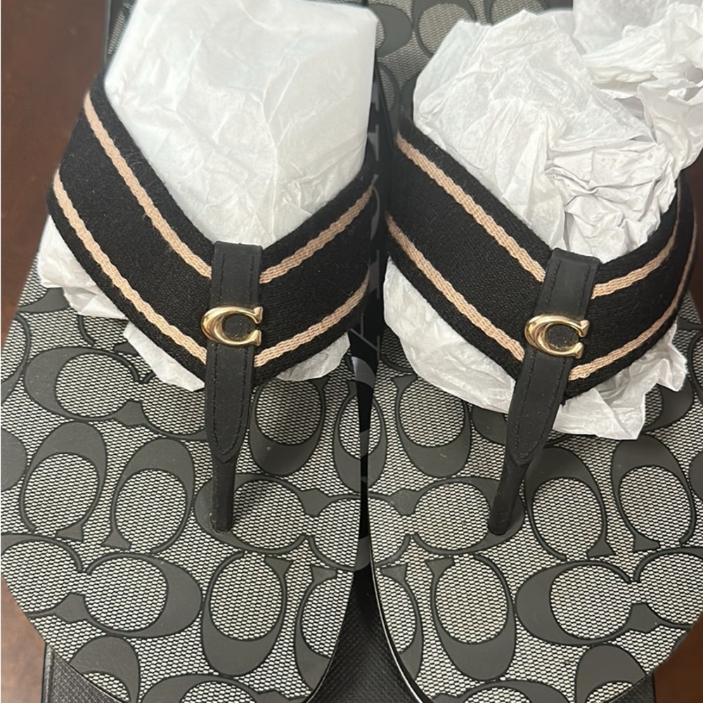 Coach Black and Cream Flip Flops - Picture 2 of 3